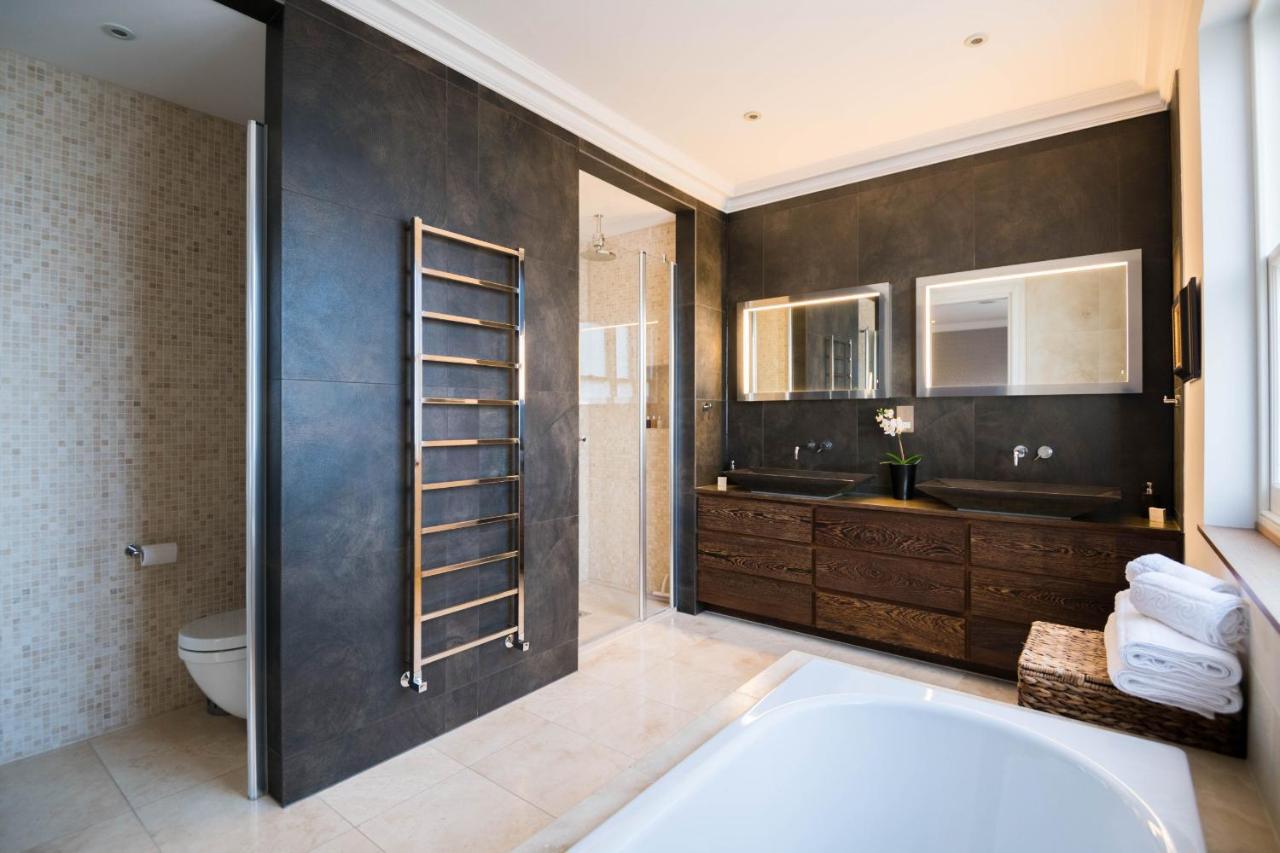 ריצ'מונד Breathtaking Putney Home With Gorgeous Garden מראה חיצוני תמונה