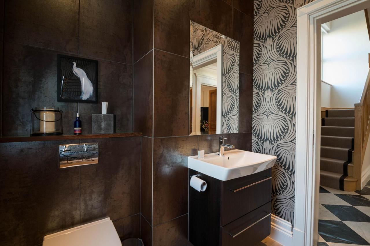 ריצ'מונד Breathtaking Putney Home With Gorgeous Garden מראה חיצוני תמונה