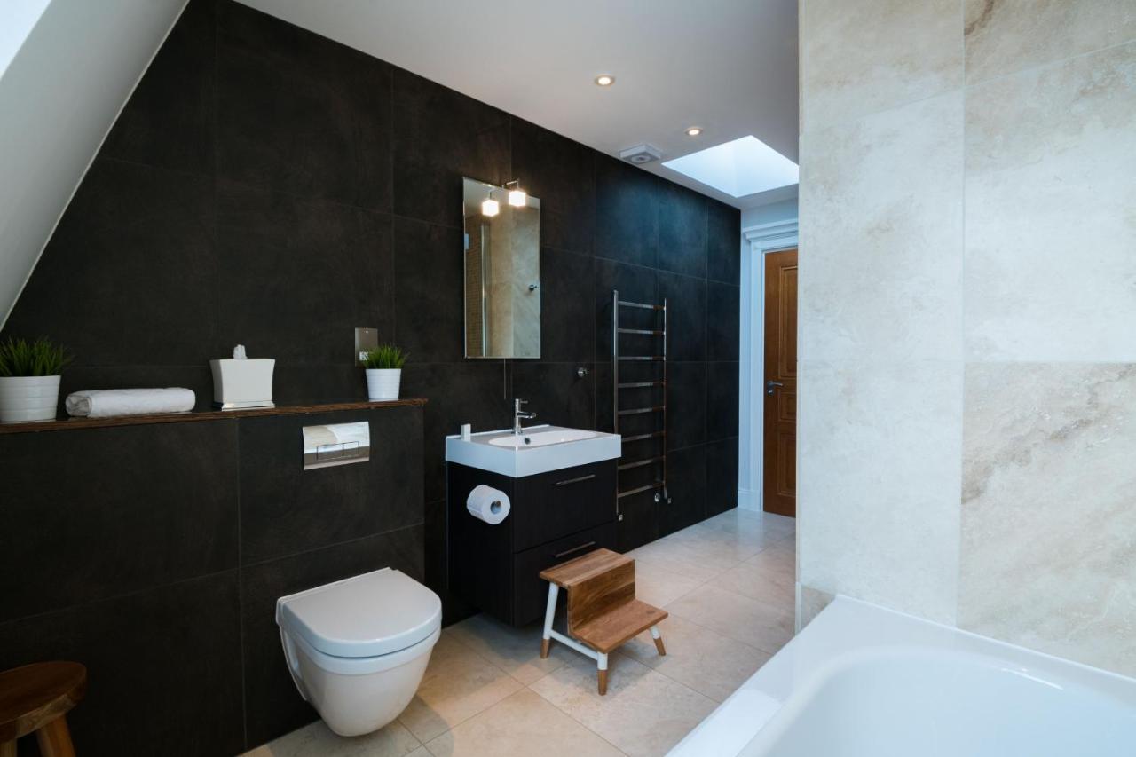 ריצ'מונד Breathtaking Putney Home With Gorgeous Garden מראה חיצוני תמונה